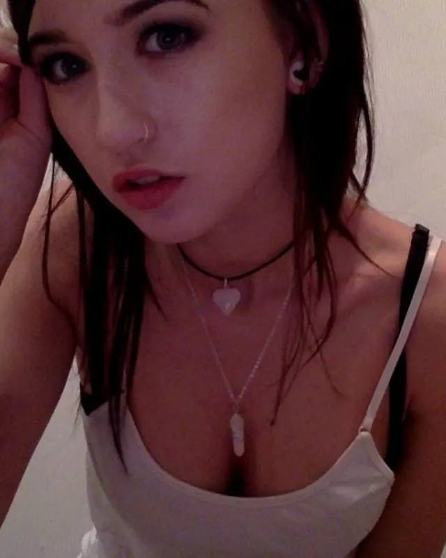 Noor, 21 ans, beurette à Villars