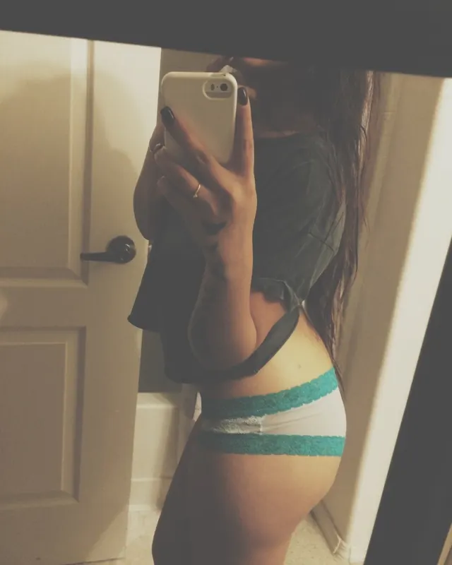 Soraya, 26 ans, beurette à Valros